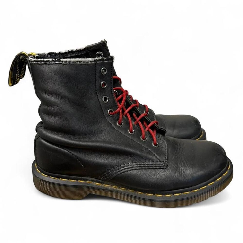 Womens High Top Grunge Dr. Martens Boots SZ 9